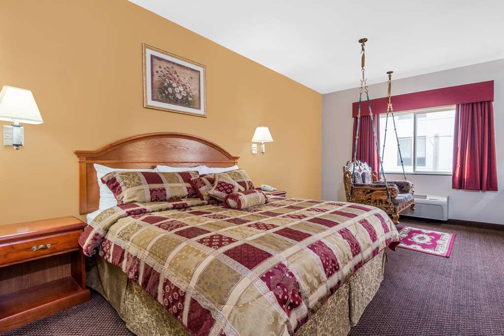 Hotel Super 8 By Wyndham Salina Habitación foto